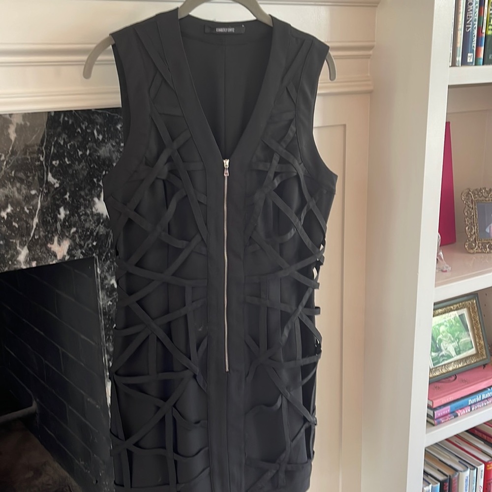 Cute little black dress. Kimberly Ovitz size 6
